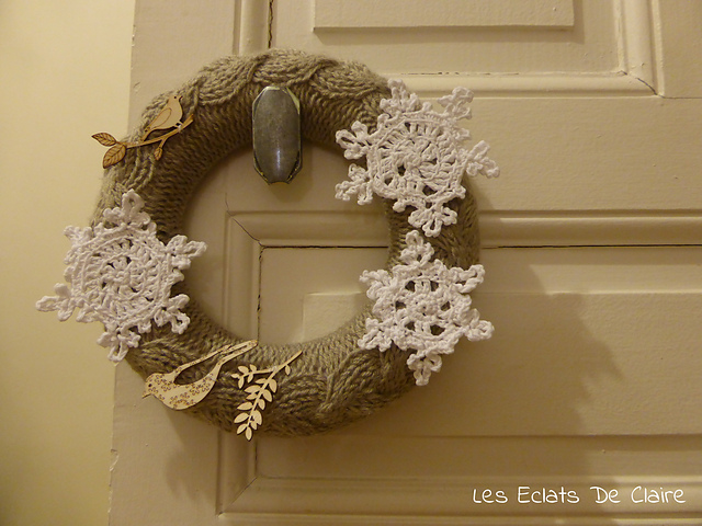 Couronne de Noël givrée