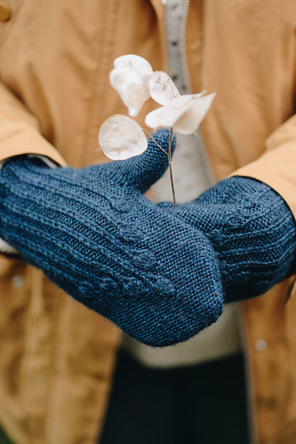Dew Drops Mitts