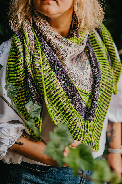 Ravelry: The Shape of Color pattern by Justyna Lorkowska