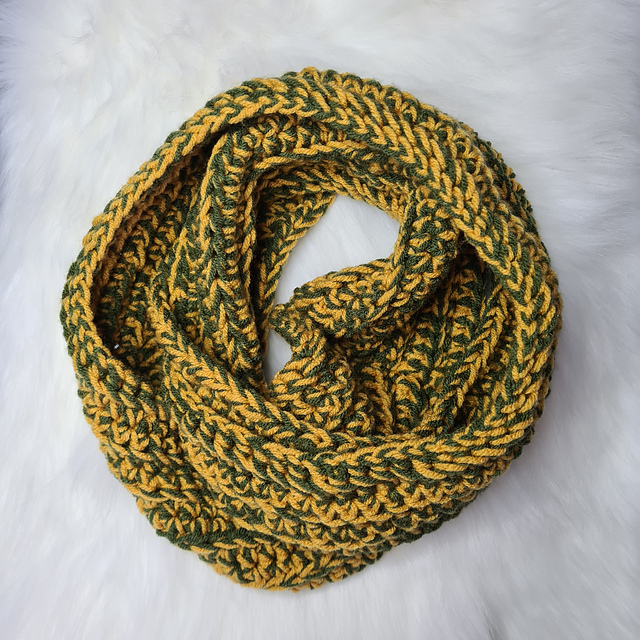 Easy Peasy Infinity Scarf