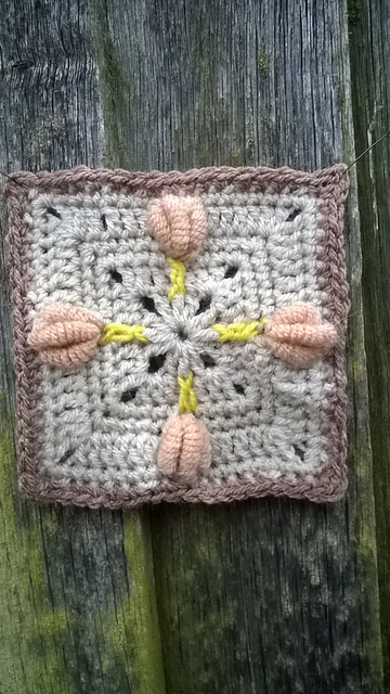 No.  2 Tiny Rosebuds