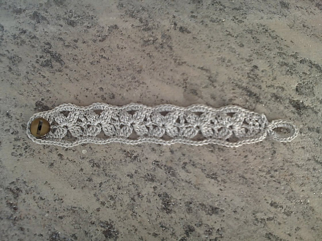 Lace bracelet 3