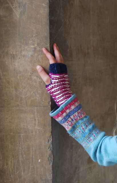 Meander Wrist Warmers