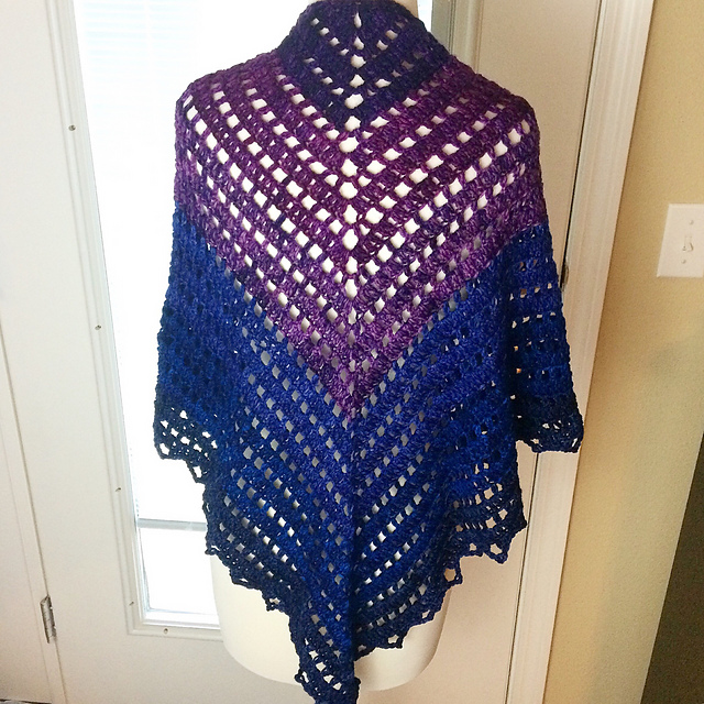 Simple Gradient Triangle Shawl