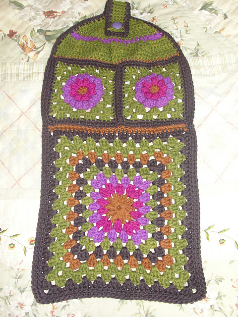 Misty flower hanging towel