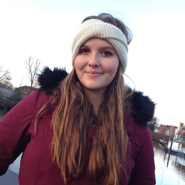 Winterhaarband mit Twist