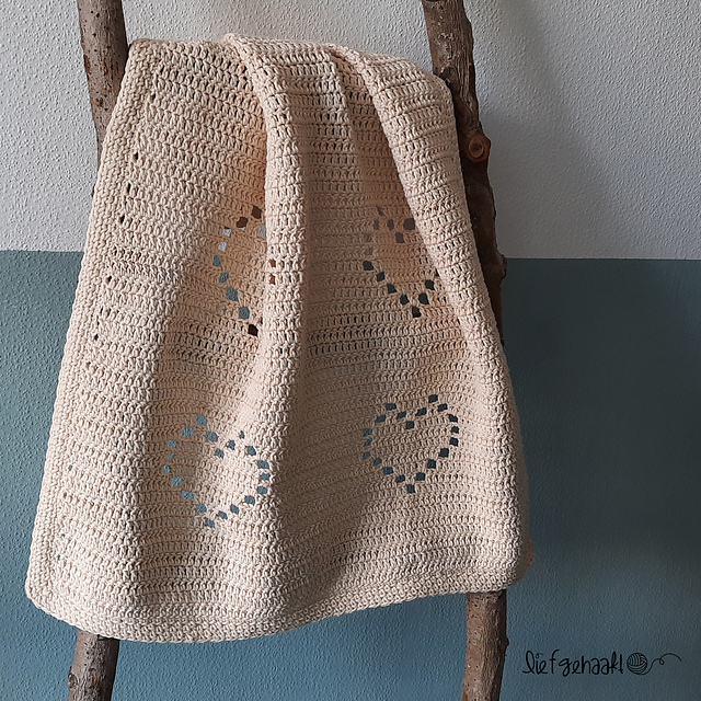 Tender Hearts Blanket