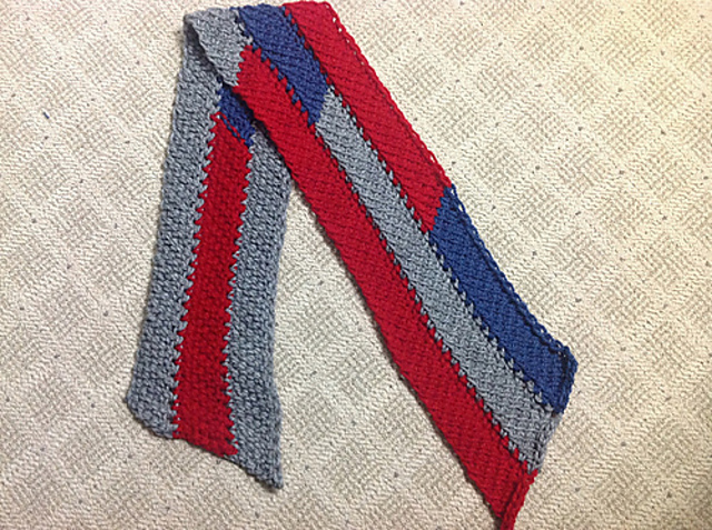 Linked Angle Scarf