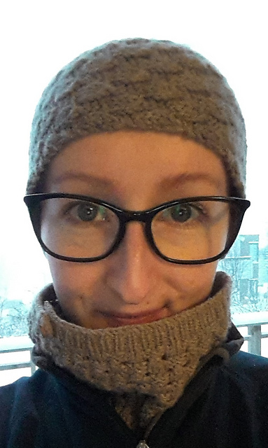 Autumn drops : cowl