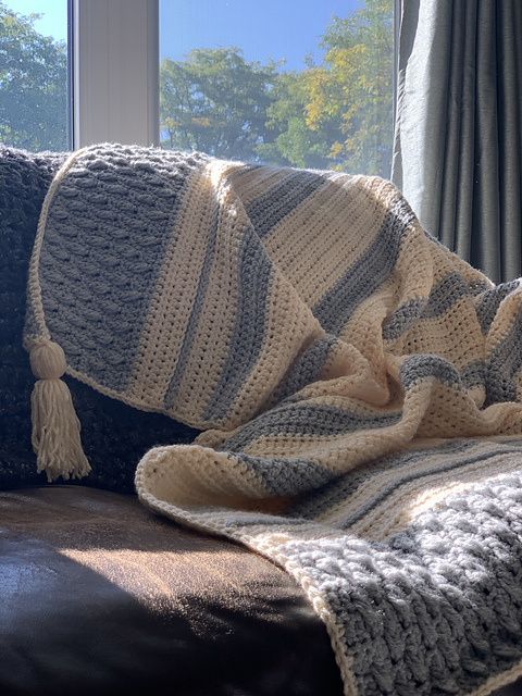 The Belvenia Throw
