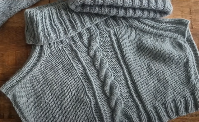 Col roulé avec plastron