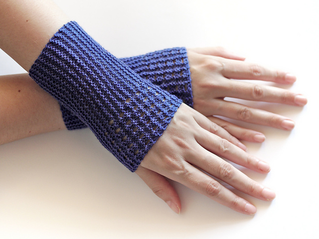 Strickfreundinnen die Löchrigen