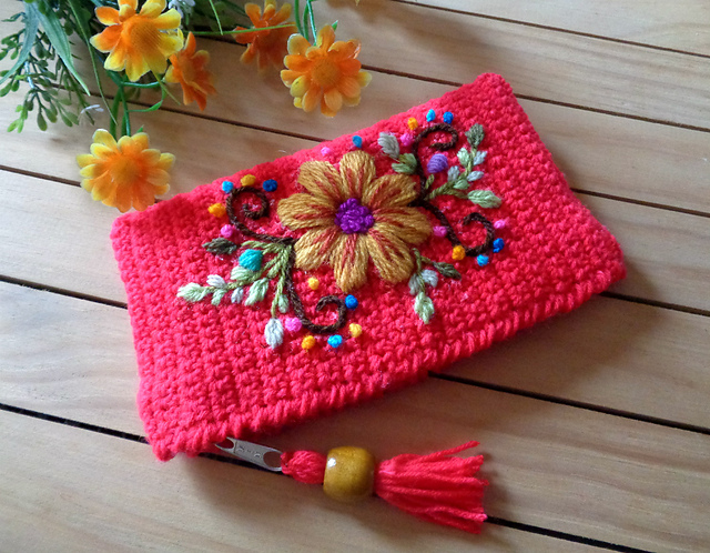 Elvira Pouch Bag