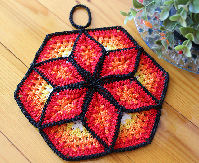 Lucky Star Pot Holder