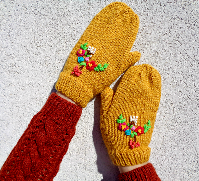Floral Bouquet Mittens Gloves