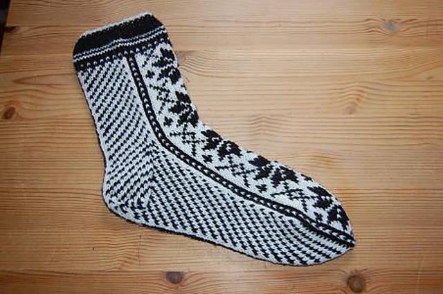 82-1265 Socks pattern 5
