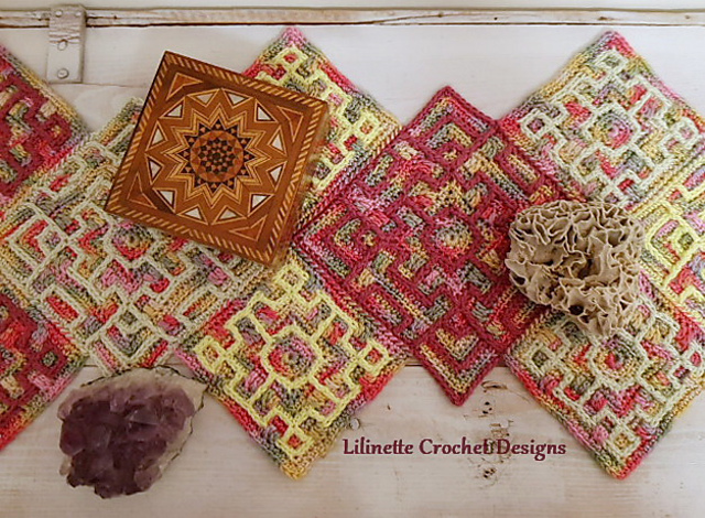 Eesan | table runner