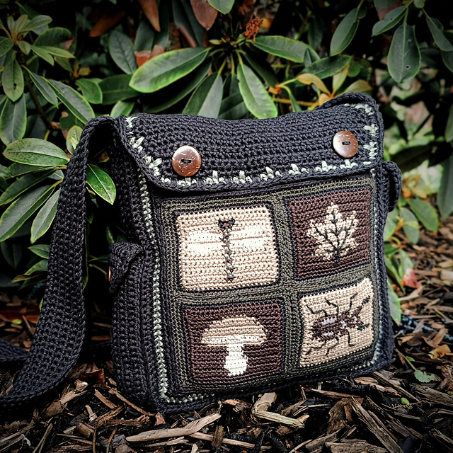 Ravelry: Forest Treasures Bag pattern by Lily Droplet