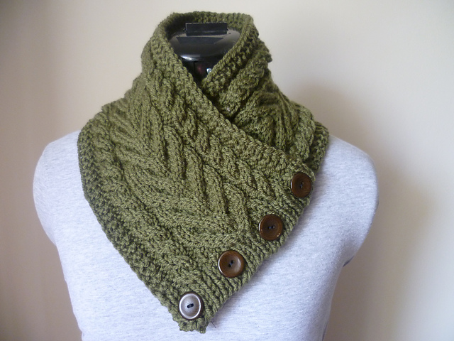 Quarrellous Cowl