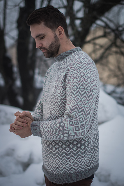 Tide Sweater man