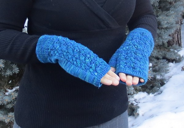 Picea Fingerless Gloves
