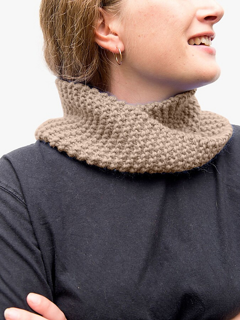 Needlepunch Snood Wool 40cm