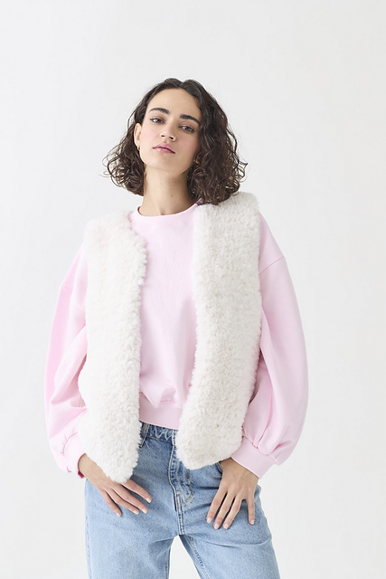 10813 Cozy Gilet