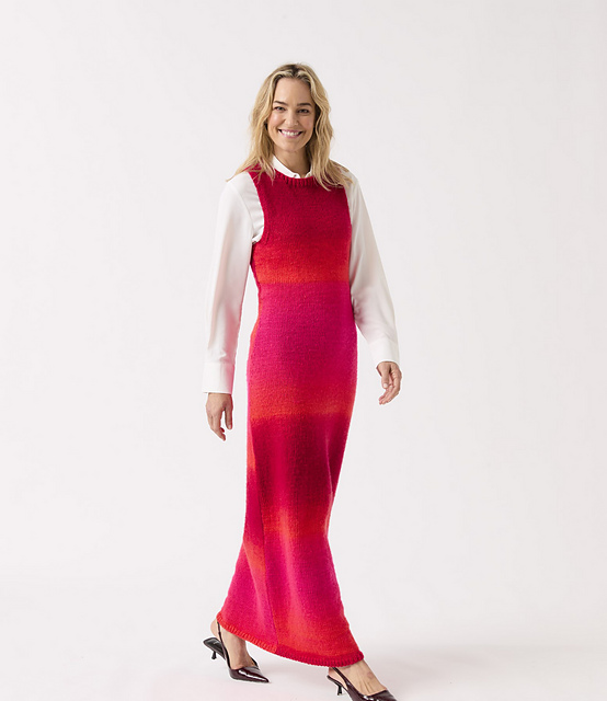 10846 Sleek Sleeveless Maxi Dress