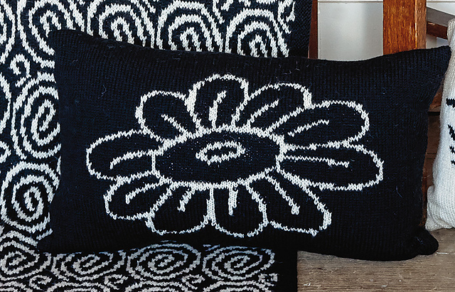 Moon Daisy Cushion
