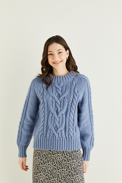 Round Neck Cable Sweater 10321