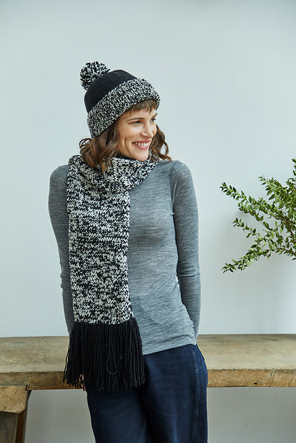 Two Tone Hat & Scarf 10333