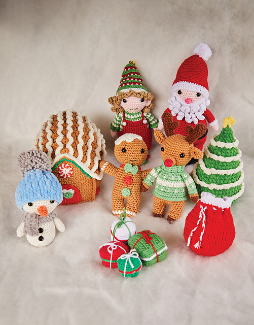 S7590 Amigurumi Christmas Scene