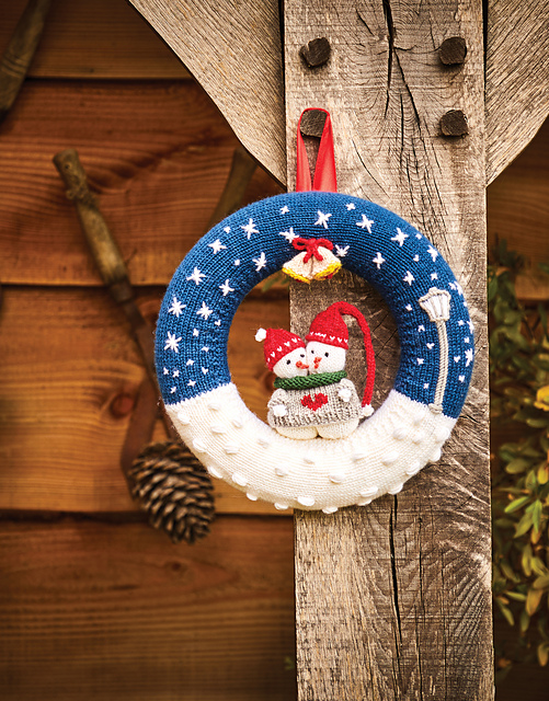 S001-038 Snowman Wreath