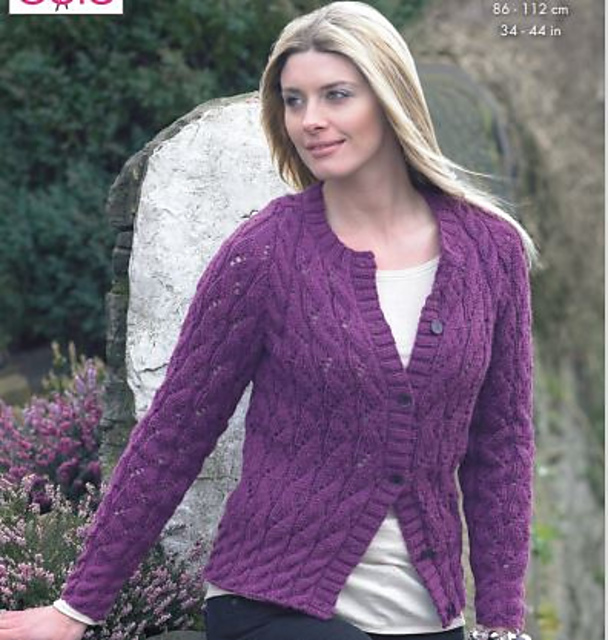 3381 Sweater & Cardigan