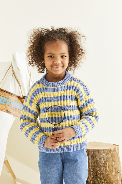 2590 Look Out Hooped Sweater