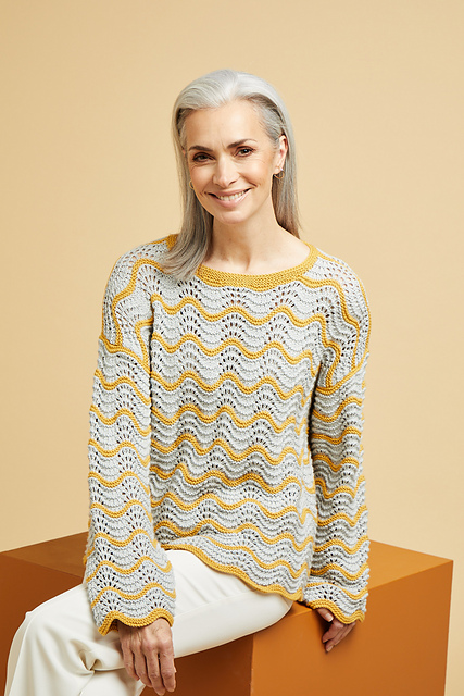 10671 Fan & Feather Stitch Top