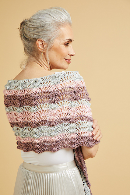 10672 Scallop Striped Shawl