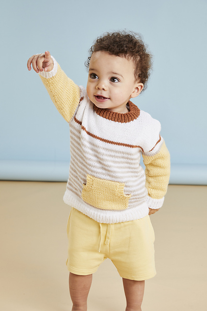 5501 Sandy Feet Pocket Sweater