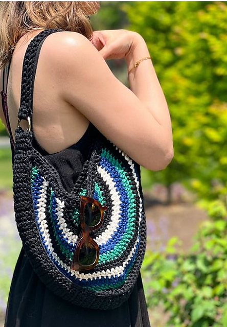 The Amalfi Shoulder Bag