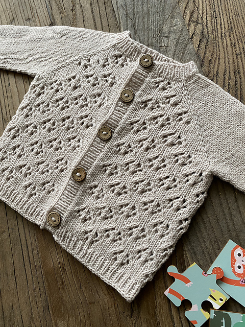 Gullið mitt - baby cardigan