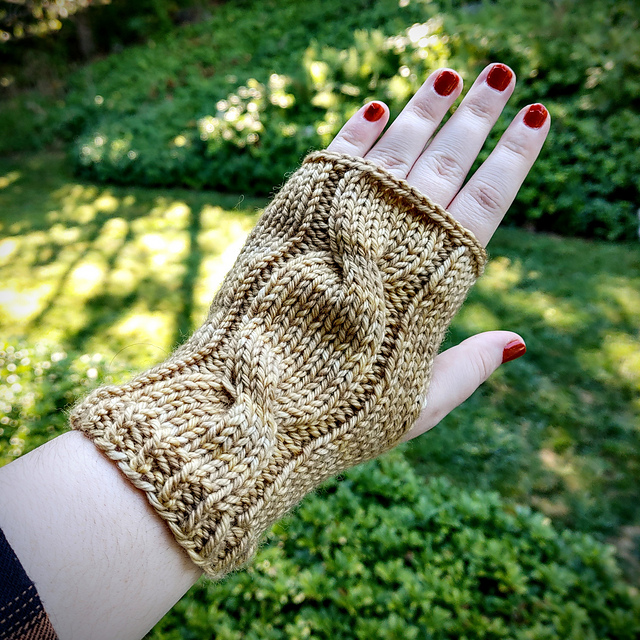 Favorite Cable Mitts