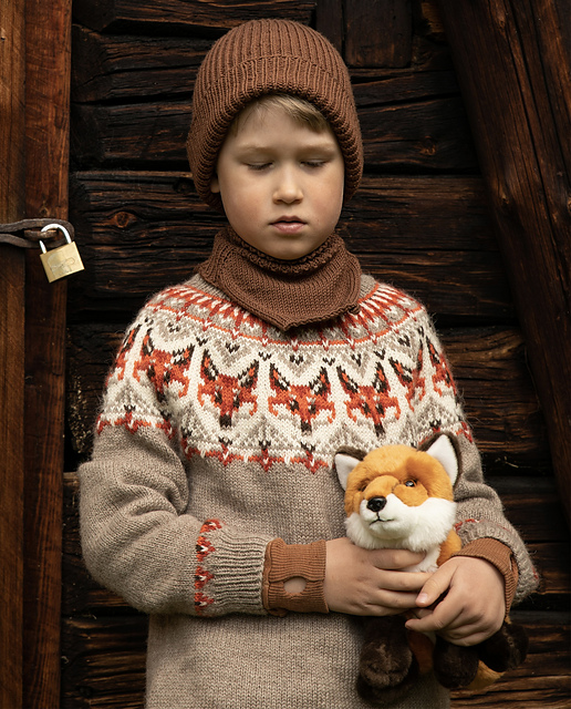 Ravelry: Revikka fox sweater for kids pattern by Linnea Justyna
