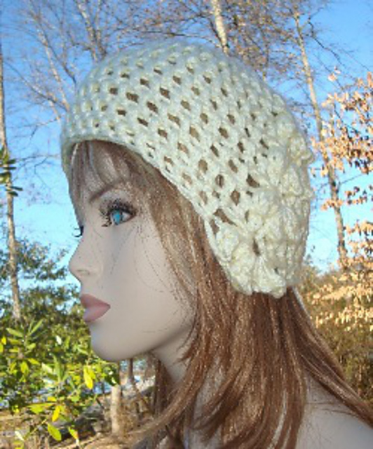 Cloche Caress