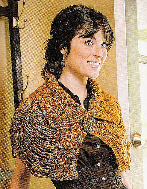 Chain Knitted Capelet
