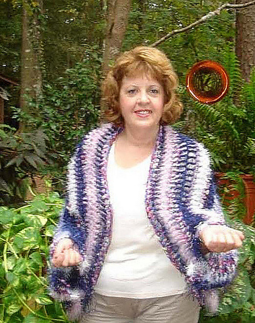 Heritage Quilters Shrug