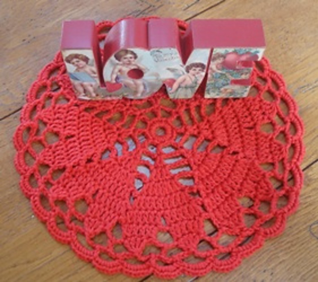 Friendship Hearts Doily