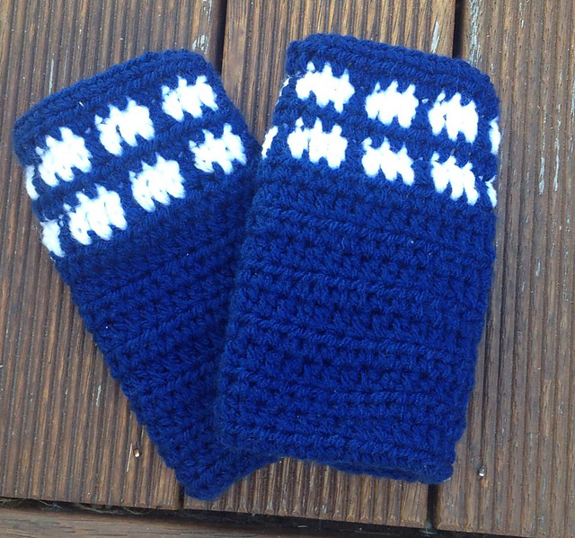 Basic Tardis Fingerless Gloves