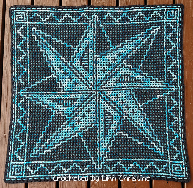 Cro-Quilt Block Whirligig LFC