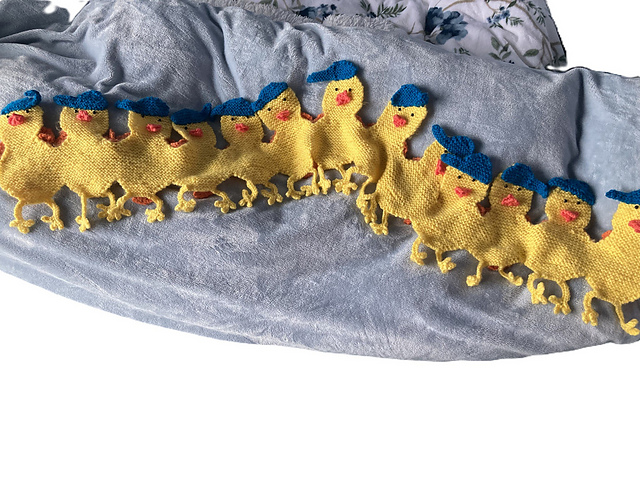 Easter chicks scarf