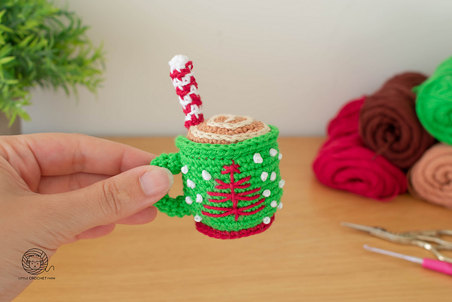 Christmas Mug Candy Latte